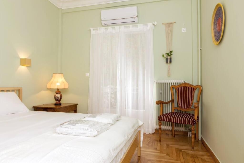 Iphigenia 2 Bedroom Retro Downtown Apartment Atenas Exterior foto