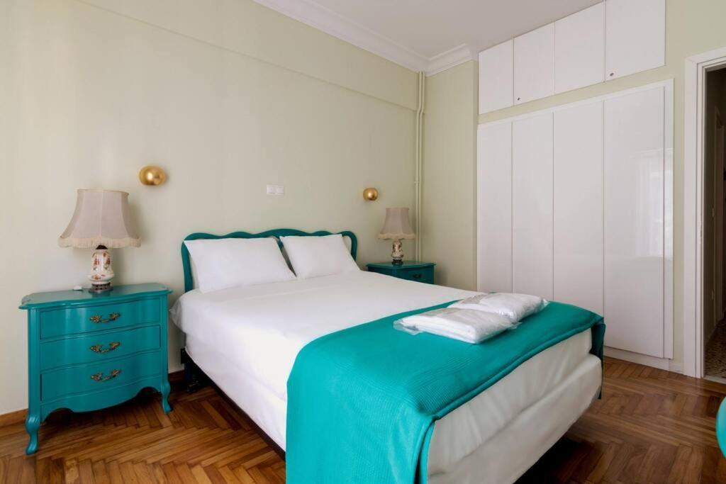 Iphigenia 2 Bedroom Retro Downtown Apartment Atenas Exterior foto